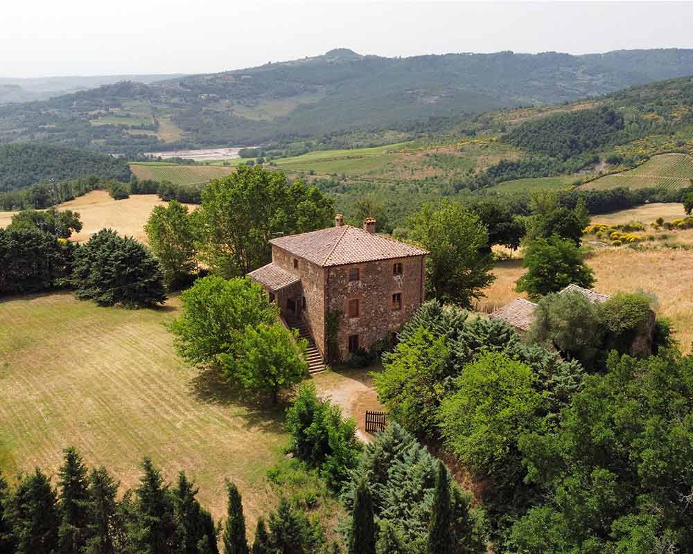)Casale con tre ettari di terreno - Allerona (TR), Venduto