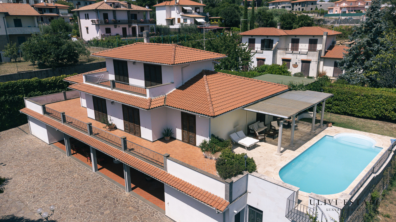 *Villa lussuosa - Bolsena (VT), Venduto