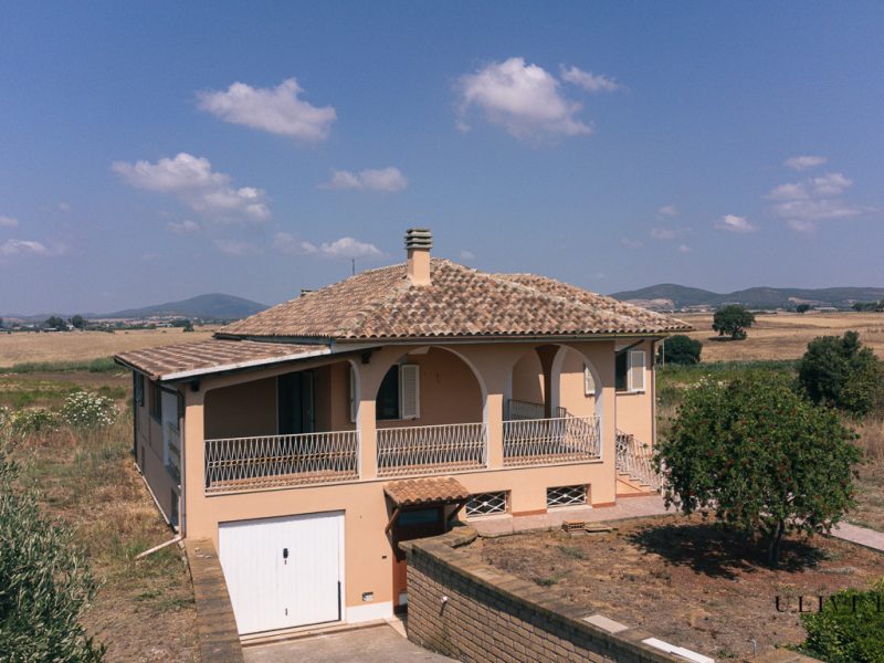 Villa mai abitata, a due passi dal mare e dalla Aurelia, con tre ettari
– Capalbio (GR), Venduto - immagine 6