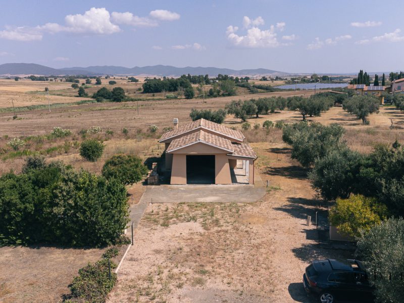 Villa mai abitata, a due passi dal mare e dalla Aurelia, con tre ettari
– Capalbio (GR), Venduto - immagine 19