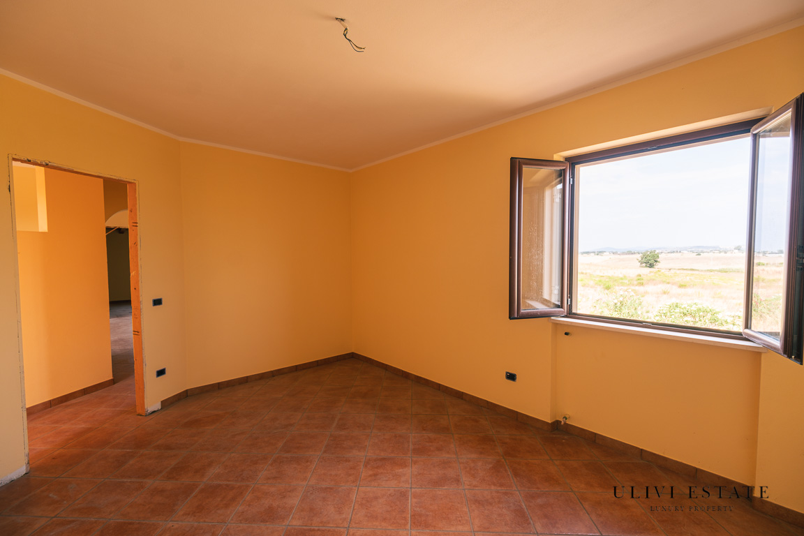 Villa mai abitata, a due passi dal mare e dalla Aurelia, con tre ettari
– Capalbio (GR), Venduto - immagine 11