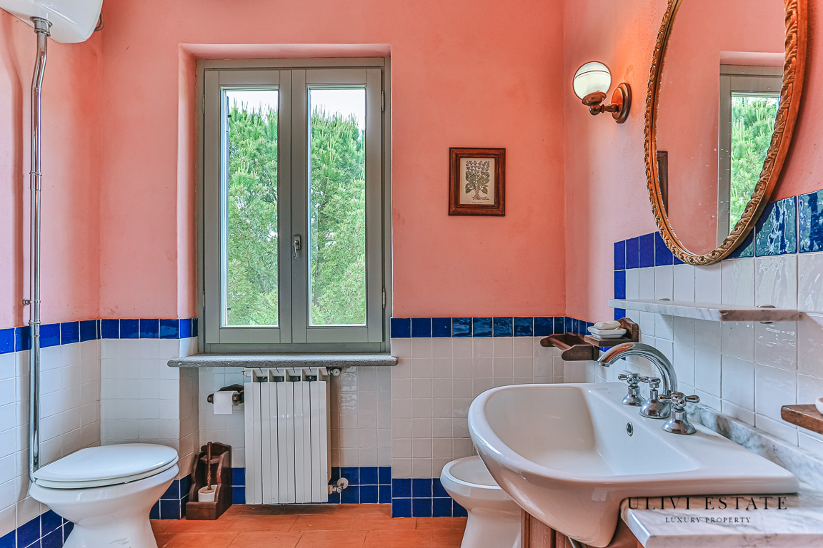 ^Casale di lusso con piscina panoramica sul lago di Bolsena - Bolsena (VT) Venduto - immagine 24