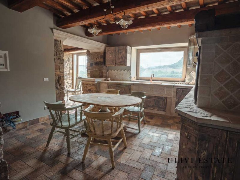 ;Classico casale a bordo strada ristrutturato ed a pochi chilometri dal mare - Tarquinia (VT) Vendita sospesa - immagine 16