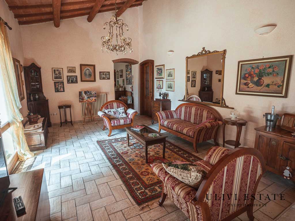 ^Cerchiamo un nuovo Charles Palmer a Scansano! Azienda Agricola di 24 ettari e Vigna per produzione di Morellino con casale ristrutturato - Scansano (GR), Venduto - immagine 9