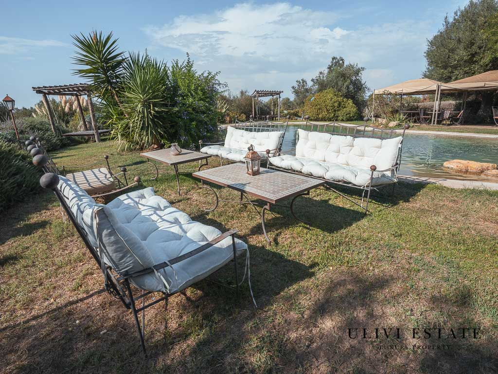 !Villa ed agriturismo in prossimità del centro balneare, con parco molto curato e piscina - Pescia Romana (VT), Venduto - immagine 10