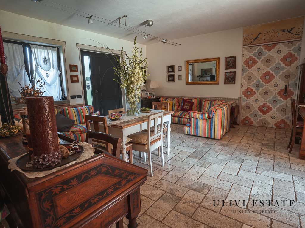 !Villa ed agriturismo in prossimità del centro balneare, con parco molto curato e piscina - Pescia Romana (VT), Venduto - immagine 17