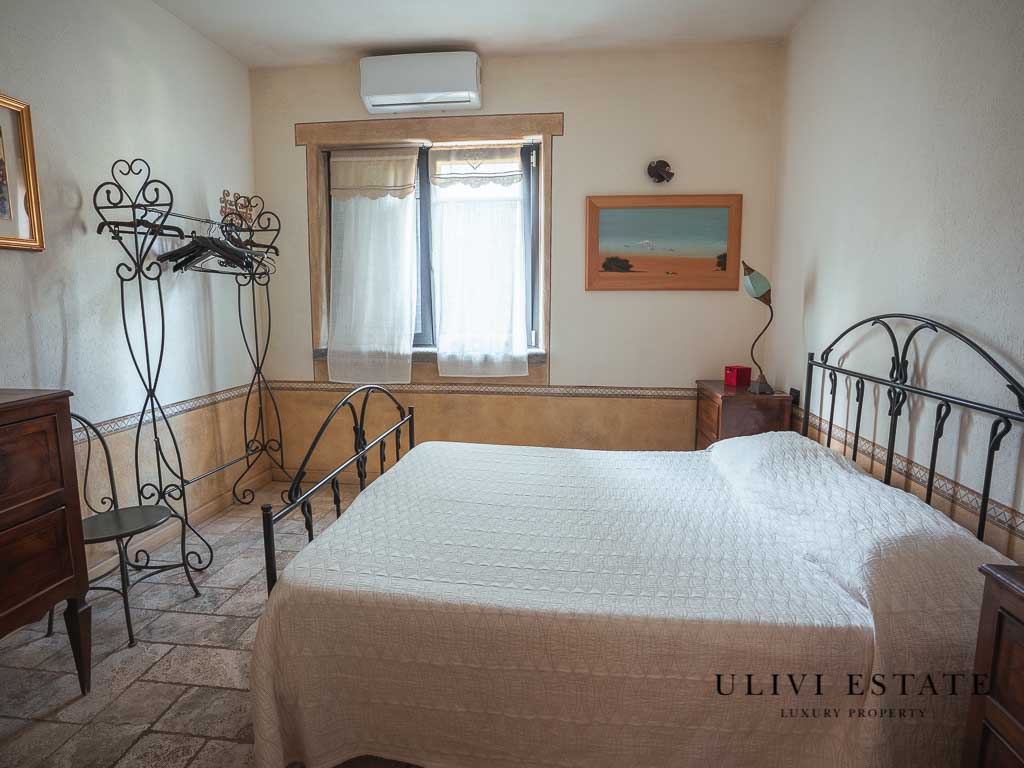 !Villa ed agriturismo in prossimità del centro balneare, con parco molto curato e piscina - Pescia Romana (VT), Venduto - immagine 24