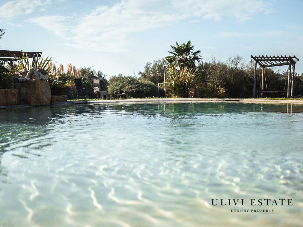 !Villa ed agriturismo in prossimità del centro balneare, con parco molto curato e piscina - Pescia Romana (VT), Venduto - immagine 11