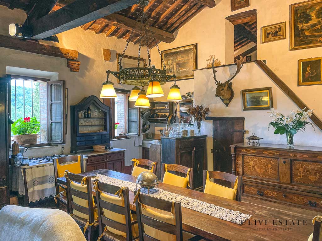 ;Ala di antico monastero ristrutturata con giardino curato - Montieri (GR), Venduto - immagine 8