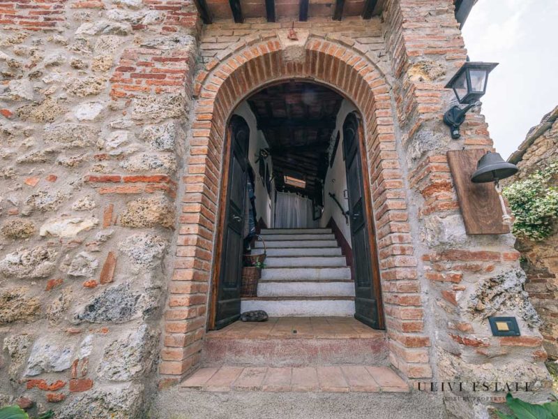 ;Ala di antico monastero ristrutturata con giardino curato - Montieri (GR), Venduto - immagine 6
