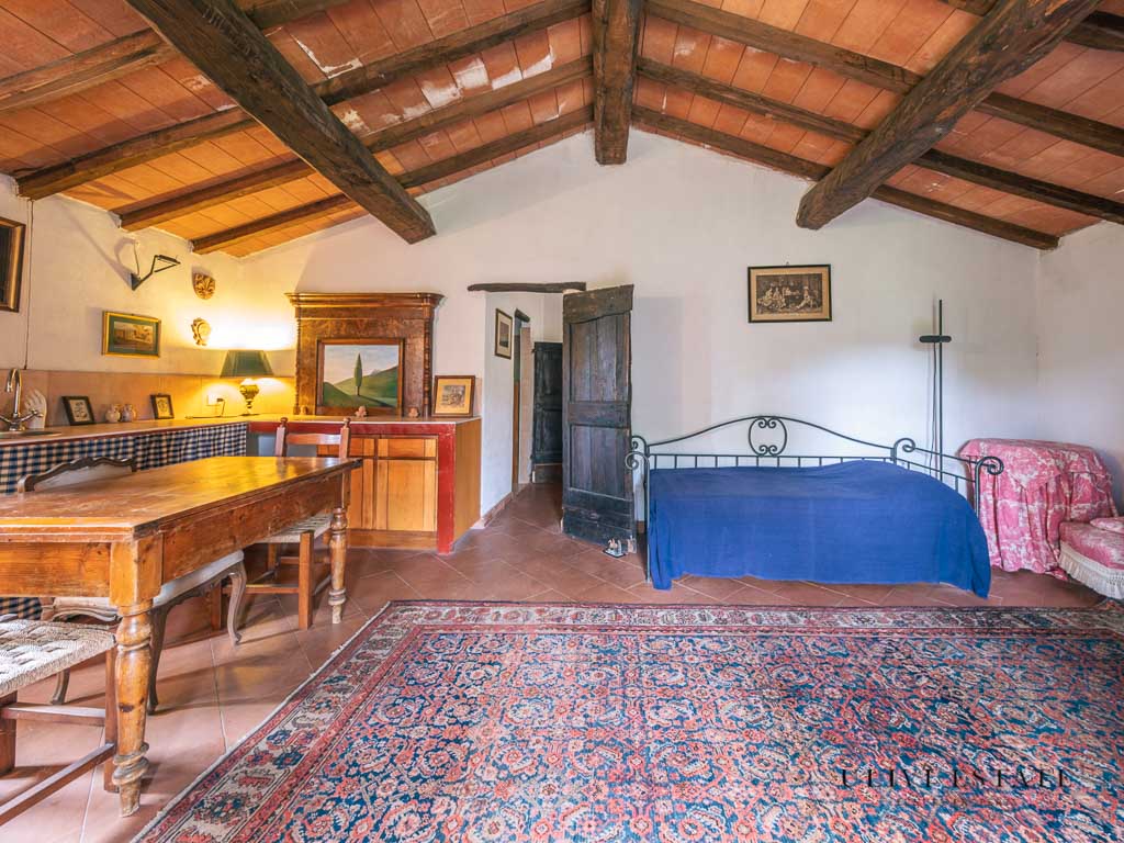 ;Ala di antico monastero ristrutturata con giardino curato - Montieri (GR), Venduto - immagine 34
