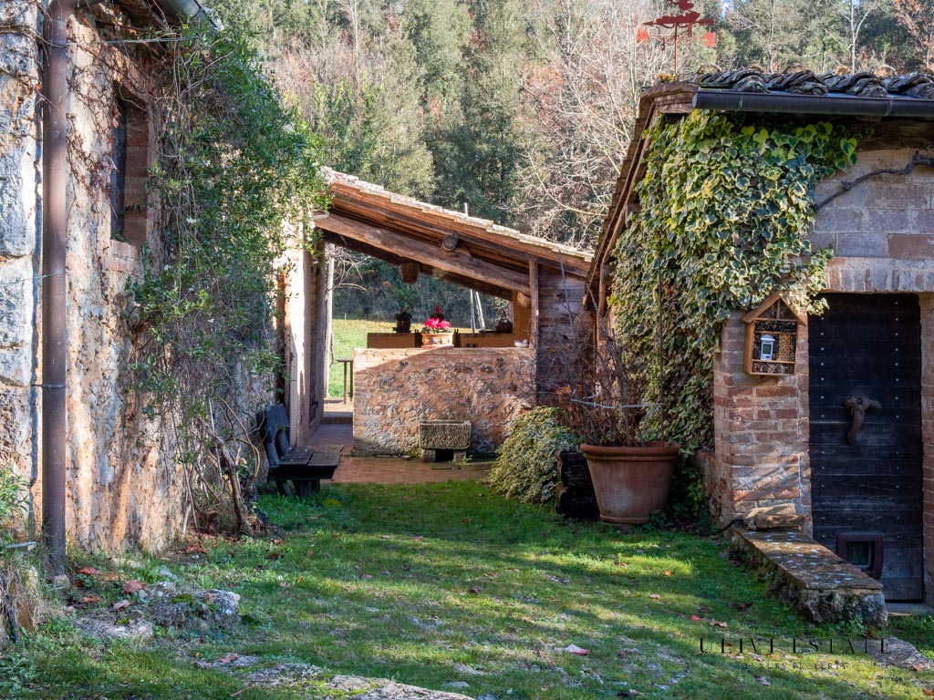**Storico casale ristrutturato nei boschi a 10 min. da Siena - Siena (SI), Venduto - immagine 9