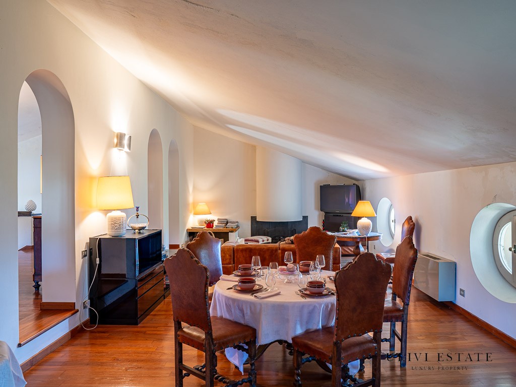 Villa storica con parco e piscina, a pochi passi dal centro - Città di Castello (PG) - immagine 49
