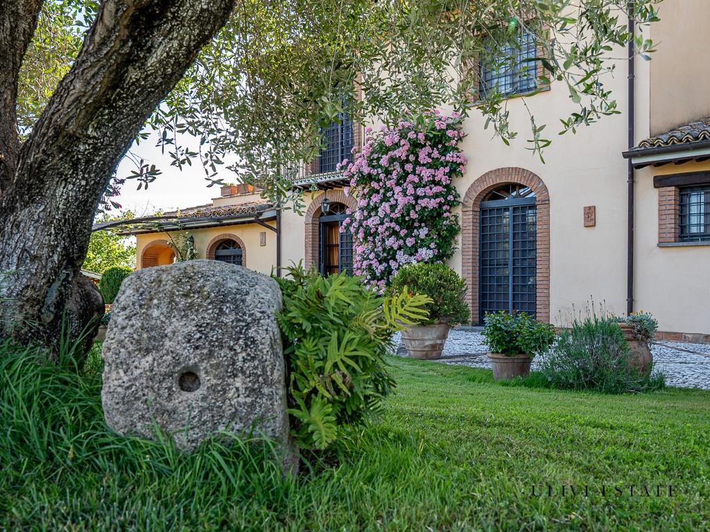 Elegante tenuta in collina, a meno di un'ora da Roma - Torri in Sabina (RI) - immagine 27