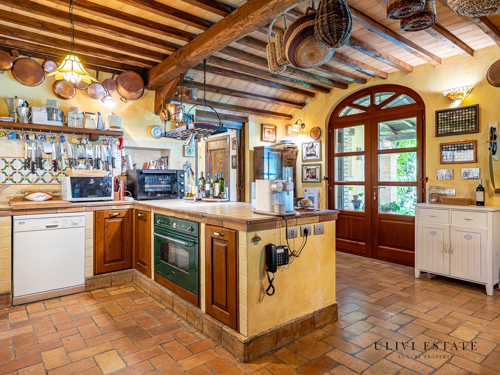 Elegante tenuta in collina, a meno di un'ora da Roma - Torri in Sabina (RI) - immagine 43